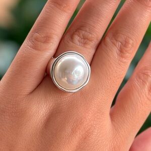 Silver Pearl Ring - Size 7